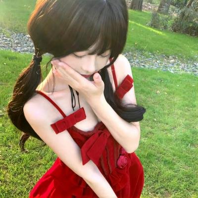 闭上眼睛活着很容易
